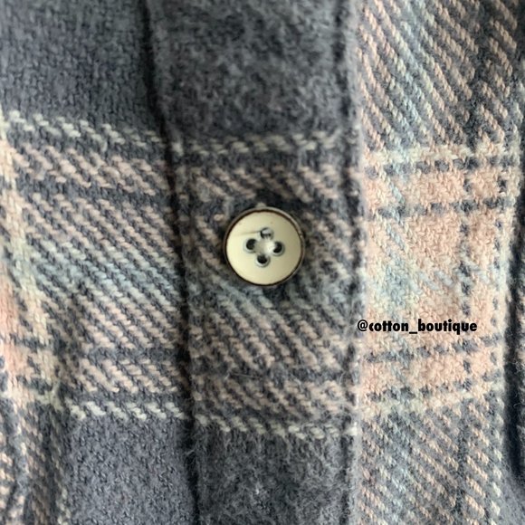 Built-In Flex Flannel Utility Pocket Shirt - Picture 7 of 8